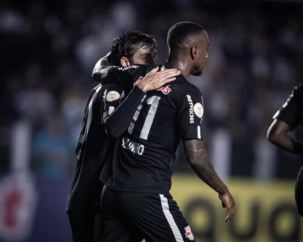 Brezilya Futbol Şampiyonası: Santos, Red Bull Bragantino 'ya karşı. 18 Haziran 2022, Santos, Sao Paulo, Brezilya: Santos ve Red Bull Bragantino arasında oynanan futbol maçı, Brezilya Futbol Şampiyonası 'nın 13.