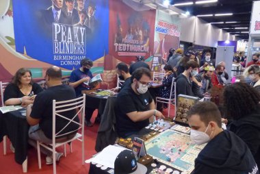 Çevrimdışı Eğlence, Sao Paulo 'daki en büyük masa oyunu etkinliği. 19 Haziran 2022, Sao Paulo, Brezilya: Ülkenin en büyük masa oyunu etkinliği Offline Fun sırasındaki hareket, oyunların ve RPG 'lerin ana yayıncılarını bir araya getiriyor.