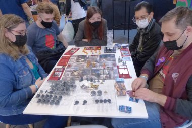 Çevrimdışı Eğlence, Sao Paulo 'daki en büyük masa oyunu etkinliği. 19 Haziran 2022, Sao Paulo, Brezilya: Ülkenin en büyük masa oyunu etkinliği Offline Fun sırasındaki hareket, oyunların ve RPG 'lerin ana yayıncılarını bir araya getiriyor.