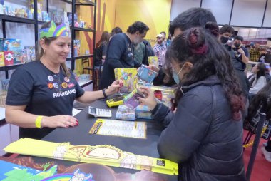 Çevrimdışı Eğlence, Sao Paulo 'daki en büyük masa oyunu etkinliği. 19 Haziran 2022, Sao Paulo, Brezilya: Ülkenin en büyük masa oyunu etkinliği Offline Fun sırasındaki hareket, oyunların ve RPG 'lerin ana yayıncılarını bir araya getiriyor.