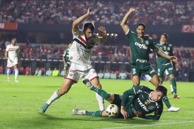Brezilya Futbol Kupası - 16 raundda Sao Paulo ve Palmeiras. 23 Haziran 2022, Sao Paulo, Brezilya: Sao Paulo ve Palmeiras arasındaki futbol maçı, Brezilya Futbol Kupası için geçerli - 16 turu, Perşembe günü Sao Paulo 'daki Morumbi Stadyumu' nda yapıldı.). 