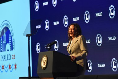 Birleşik Devletler Başkan Yardımcısı Kamala Harris, Roe V. Wade 'in devrilmesi hakkında açıklama yaptı. 24 Haziran 2022, Chicago, IL, ABD: ABD Başkan Yardımcısı Kamala Harris, Roe V. Wade 'in devrilmesi hakkında açıklama yaptı..