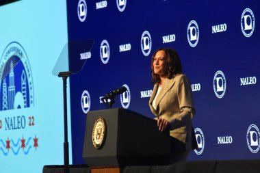 Birleşik Devletler Başkan Yardımcısı Kamala Harris, Roe V. Wade 'in devrilmesi hakkında açıklama yaptı. 24 Haziran 2022, Chicago, IL, ABD: ABD Başkan Yardımcısı Kamala Harris, Roe V. Wade 'in devrilmesi hakkında açıklama yaptı..