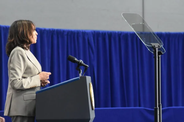 Νεο Αντιπρόεδρος Των Ηνωμένων Πολιτειών Kamala Harris Κάνει Σχόλια Για — Φωτογραφία Αρχείου