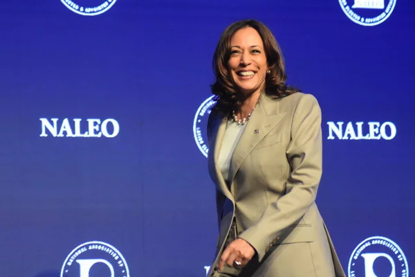 26 Haziran 2022, Plainfield, IL, ABD: Roe V. Wade 'in devrilmesi hakkında açıklama yapan ABD Başkan Yardımcısı Kamala Harris
