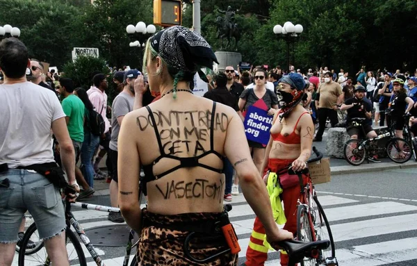 Protest Supreme Courts Decision Overturn Roe Wade New York June — Stock Photo, Image