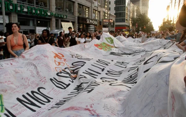 Protesto Contra Decisão Suprema Corte Dos Eua Derrubar Roe Wade — Fotografia de Stock