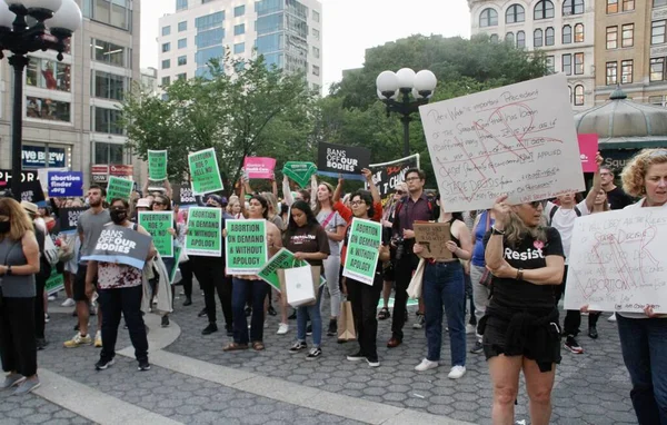 Protest Przeciwko Decyzji Sądu Najwyższego Usa Obaleniu Roe Wade Nowym — Zdjęcie stockowe