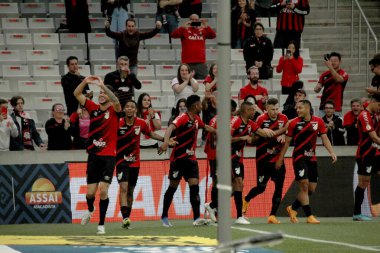 Brezilya Futbol Şampiyonası: Athletico Paranaense ve Red Bull Bragantino. 25 Haziran 2022, Curitiba, Parana, Brezilya: Brezilya Futbol Şampiyonası 'nın 14. turu için geçerli olan Athletico Paranaense ve Red Bull Bragantino arasındaki futbol maçı