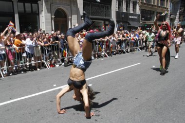 Geleneksel 2022 NYC Onur Yürüyüşü. 26 Haziran 2022, New York, ABD: Gurur ayı boyunca herkes için eşitlik ve aşkı kutlayan yıllık 2022 NYC Onur Yürüyüşü 25 ve 5. caddelerde Christopher Caddesi 'nden 8. caddeye kadar 12 ve 5. 