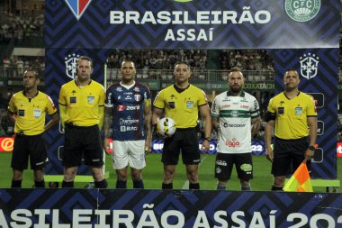 Brezilya Futbol Şampiyonası - Coritiba Fortaleza 'ya karşı. 3 Temmuz 2022, Curitiba, Parana, Brezilya: Brezilya 'nın Couto Pereira stadyumunda düzenlenen Brezilya Futbol Şampiyonası' nın 15. turu için geçerli olan Coritiba ile Fortaleza arasındaki futbol maçı