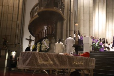 Sao Paulo 'daki Se Katedrali' nde Kardinal Claudio Hummes 'in cenazesi. 4 Temmuz 2022, Sao Paulo, Brezilya: Sao Paulo Metropolitan Katedrali 'nde Kardinal Dom Claudio Hummes' in, Sao Paulo Başpiskoposu Emeritus 'un cesedinin uyanışı