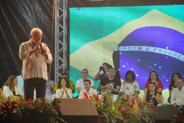 Eski başkan Lula, Cinelandia 'daki müttefikleri Rio de Janeiro ile birlikte siyasi bir etkinliğe katıldı. 7 Temmuz 2022, Rio de Janeiro, Brezilya: Eski Brezilya Cumhurbaşkanı Luiz Inacio Lula da Silva, İşçi Partisi (PT)