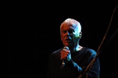 (Brezilyalı şarkıcılar Danilo Caymmi ve Claudio Nucci 'nin Curitiba' da sunumu. 8 Temmuz 2022, Curitiba, Parana, Brezilya: Brezilyalı şarkıcı Danilo Caymmi ve Claudio Nucci 'nin Salvador De Ferrante Auditorium' da sunumu (Guairinha)