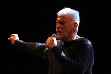 (Brezilyalı şarkıcılar Danilo Caymmi ve Claudio Nucci 'nin Curitiba' da sunumu. 8 Temmuz 2022, Curitiba, Parana, Brezilya: Brezilyalı şarkıcı Danilo Caymmi ve Claudio Nucci 'nin Salvador De Ferrante Auditorium' da sunumu (Guairinha)