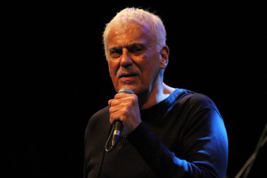 (Brezilyalı şarkıcılar Danilo Caymmi ve Claudio Nucci 'nin Curitiba' da sunumu. 8 Temmuz 2022, Curitiba, Parana, Brezilya: Brezilyalı şarkıcı Danilo Caymmi ve Claudio Nucci 'nin Salvador De Ferrante Auditorium' da sunumu (Guairinha)