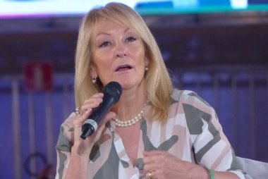 (Sao Paulo 'da BM Sürdürülebilir Kalkınma Hedeflerinin ilk döneminin başlatılması. 8 Temmuz 2022, Sao Paulo, Brezilya: Juan Manoel Santos, eski Kolombiya başkanı ve Nobel Barış Ödülü sahibi Santiago Belediye Başkanı, Iraci Hassler,