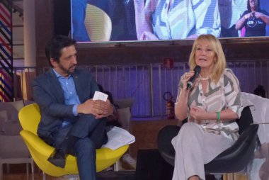 (Sao Paulo 'da BM Sürdürülebilir Kalkınma Hedeflerinin ilk döneminin başlatılması. 8 Temmuz 2022, Sao Paulo, Brezilya: Juan Manoel Santos, eski Kolombiya başkanı ve Nobel Barış Ödülü sahibi Santiago Belediye Başkanı, Iraci Hassler,