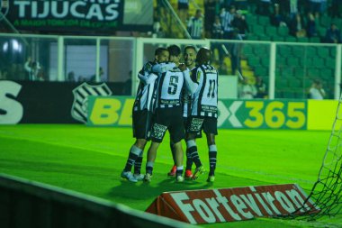 Brezilya Futbol Şampiyonası - Üçüncü Lig: Figueirense vs. Campinense-PB. 9 Temmuz 2022, Florianopolis, Santa Catarina, Brezilya: Brezilya Futbol Şampiyonası 'nın 14. turu için geçerli olan Figueirense ve Campinense arasındaki futbol maçı