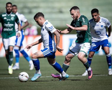 Brezilya Futbol Şampiyonası - İkinci Lig Guarani Cruzeiro 'ya karşı. 9 Temmuz 2022, Campinas, Sao Paulo, Brezilya: Guarani ile Cruzeiro arasındaki futbol maçı, Brezilya Futbol Şampiyonası 'nın 17. turu için geçerlidir - İkinci Lig