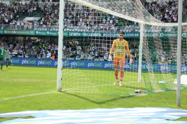 Brezilya Futbol Şampiyonası: Coritiba Juventude 'a karşı. 10 Temmuz 2022, Curitiba, Parana, Brezilya: Coritiba ve Juventude arasındaki futbol maçı, Brezilya Futbol Şampiyonası 'nın 16. turu için geçerli, Couto Pereira Stadyumu' nda yapıldı.