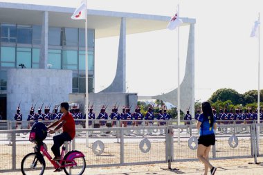 Macaristan Cumhurbaşkanı 'nın Planalto Sarayı' na varış töreni. 11 Temmuz 2022, Brasilia, Federal Bölge, Brezilya: Macaristan Cumhurbaşkanı Hazretleri Katalin Novak 'ın Planalto Sarayı' na gelişinin resmi töreni 