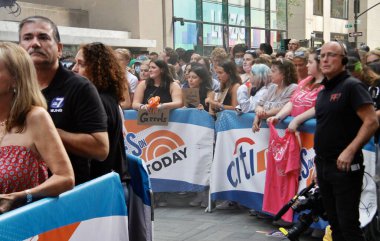 Lizzo, bugün Rockefeller Center 'daki NBC Yaz Konser Serisi' nde canlı performans sergiliyor. 15 Temmuz 2022, New York, ABD: Melissa Viviane Jefferson, bilinen adıyla Lizzo, Amerikalı şarkıcı, rapçi ve söz yazarı.