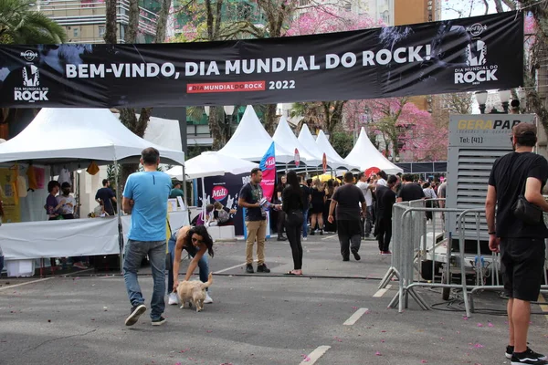 Curitiba Halk Dünya Rock Günü Nün Tadını Çıkarıyor Temmuz 2022 — Stok fotoğraf