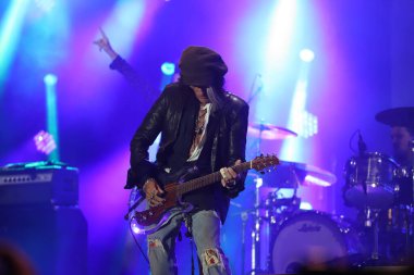 Samsung En İyi Blues & Rock müzik festivali Sao Paulo 'da düzenlendi. 17 Temmuz 2022, Sao Paulo, Brezilya: Pazar günü Sao Paulo 'daki Ibirapuera Park' ta düzenlenen Samsung Best Of Blues & Rock sırasında Aerosmith grubundan Joe Perry 'nin performansı 