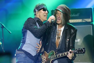 Samsung En İyi Blues & Rock müzik festivali Sao Paulo 'da düzenlendi. 17 Temmuz 2022, Sao Paulo, Brezilya: Pazar günü Sao Paulo 'daki Ibirapuera Park' ta düzenlenen Samsung Best Of Blues & Rock sırasında Aerosmith grubundan Joe Perry 'nin performansı 