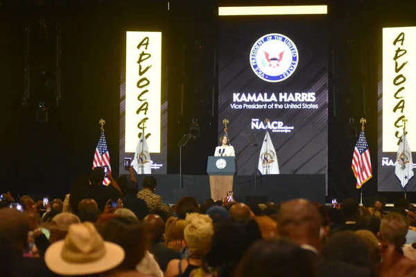 Vice President Kamala Harris Delivers Remarks 113Th Naacp National Convention —  Fotos de Stock