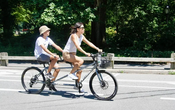 Sunny Day Central Park July 2022 New York Usa Some — Foto Stock