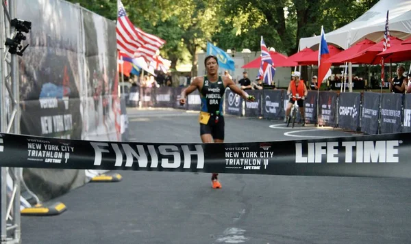 Spo Brazilian Danilo Pimentel Won Verizon New York City Triathlon — ストック写真