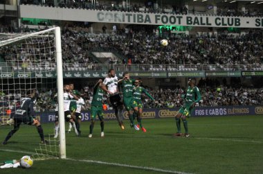 Brezilya Futbol Şampiyonası: Coritiba Cuiaba 'ya karşı. 25 Temmuz 2022, Coritiba, Parana, Brezilya: Curitiba ile Cuiaba arasındaki futbol maçı, Brezilya Futbol Şampiyonası 'nın 19. turu için geçerli, Curitiba, Parana' daki Couto Pereira Stadyumu 'nda yapıldı.