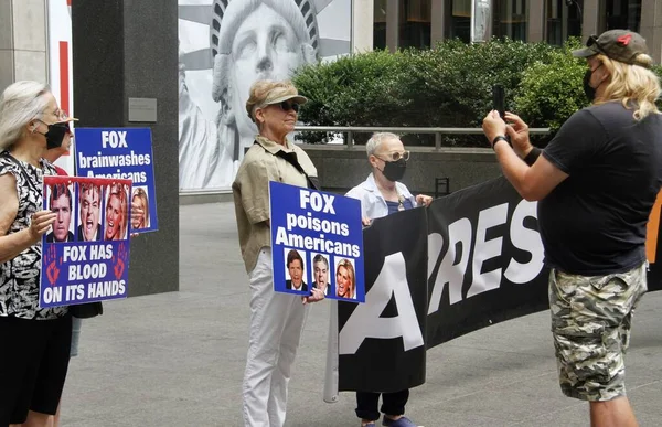 Neu Protest Gegen Fox News Fox Lügt Die Demokratie Stirbt — Stockfoto