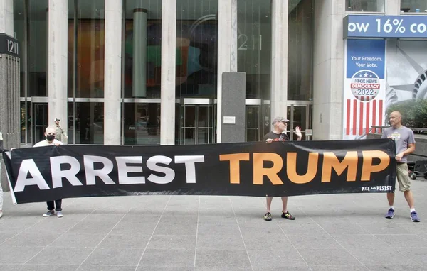 New Protest Fox News Fox Lies Democracy Dies July 2022 — Stok Foto