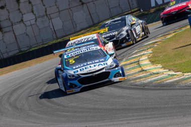 Sezonun yedinci etabı Interlagos yarış pistindeki Stock Car Pro Serisi. 31 Temmuz 2022, Sao Paulo, Brezilya: Jose Carlos Pace hipodromunda düzenlenen Stock Car Pro serisinin 7. sezonunun yarışları sırasında sürücüler