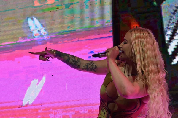 Iggy Azalea Pitbull Perform 2022 Can Stop Now Tour Camden — Stock fotografie