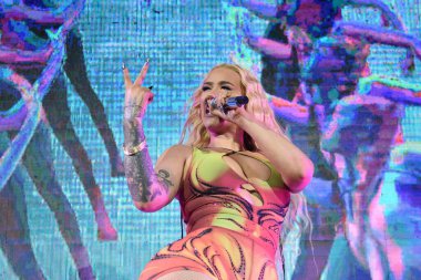 Iggy Azalea and Pitbull perform at the 2022 Can't Stop Us Now Tour in Camden, NJ. August 2, 2022, Fort Lee, NJ, USA: Iggy Azalea and Pitbull perform at the 2022 Can't Stop Us Now Tour in Camden, NJ. 