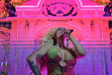 Iggy Azalea and Pitbull perform at the 2022 Can't Stop Us Now Tour in Camden, NJ. August 2, 2022, Fort Lee, NJ, USA: Iggy Azalea and Pitbull perform at the 2022 Can't Stop Us Now Tour in Camden, NJ. 