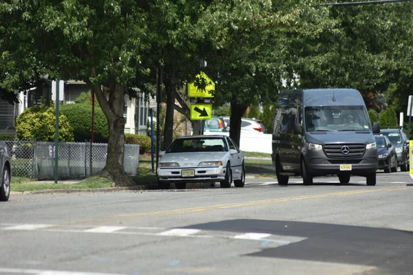 New Amazon Sprinter Vehicle Drives Local Neighborhood August 2022 New — Stock Photo, Image