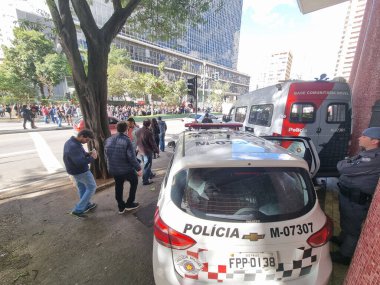 Municipal civil servants protest in front of the Sao Paulo City Council. August 10, 2022, Sao Paulo, Brazil: Municipal servants from different categories protest in front of the Sao Paulo City Council, in downtown Sao Paulo, on Wednesday (10)