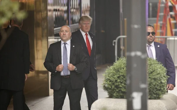Former President Donald Trump Leaves Trump Tower New York August — Fotografia de Stock