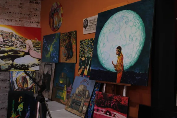 Public movement during the 3rd Edition of Vinil Fest Curitiba. August 13, 2022, Curitiba, Parana, Brazil: Movement during the 3rd edition of Vinil Fest Curitiba Vinil, which has several exhibitors offering a huge variety for all musical tastes