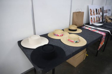 (INT) Backstage of Carol Bassi's fashion show during Arezzo&Co in Sao Paulo. August 17, 2022, Sao Paulo, Brazil:  As models Luciana Curtis, Carol Ribeiro, Ana Claudia Michels and Dudu Bertholini backstage at Carol Bassi's show during Arezzo&Co, a gro