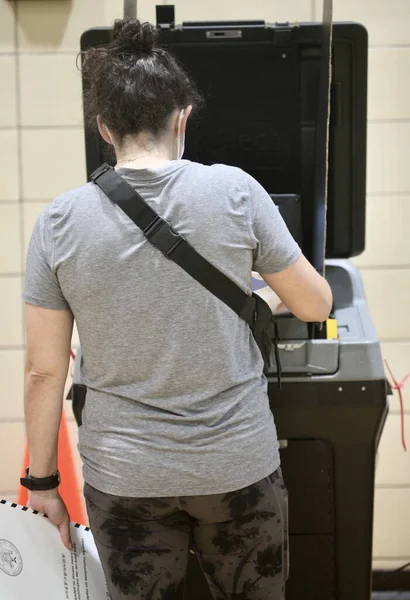 Congressional State Senate Primary Election Day New York August 2022 — Stockfoto