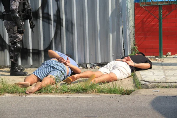 Two Men Linked Criminal Faction Revolucionarios Amazonas Amazon Revolutionaries Arrested — ストック写真