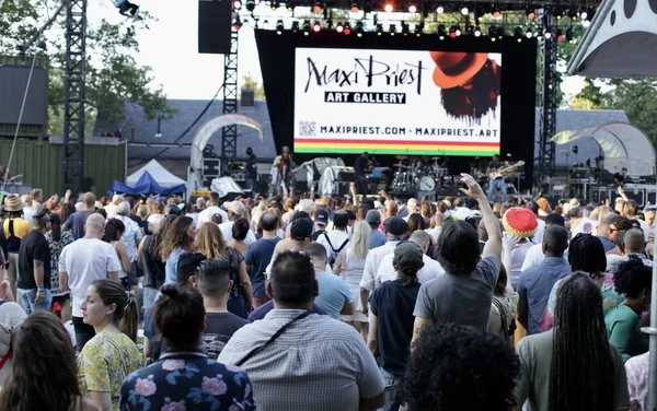 Группа Maxi Priest Выступает Summer Stage Central Park Lawn Августа — стоковое фото