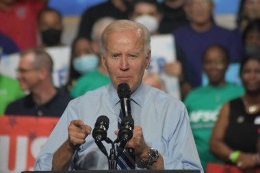 US President Joe Biden delivers remarks at a rally for the 2022 midterm elections at Richmond Montgomery High School. August 25, 2022, Rockville, Maryland, USA: US President Joe Biden, Democratic officials, and voters rallied at a DNC event  