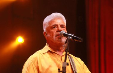 Show by Brazilian singer Lulu Santos at the Vivo Rio concert hall, in Rio de Janeiro. August 26, 2022, Rio de Janeiro, Brazil: Brazilian singer Lulu Santos during a show at the Vivo Rio concert hall, in Flamengo Park, Rio de Janeiro, on Friday 